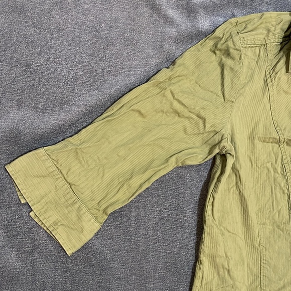 Christopher & Banks avocado, green, zip up top three-quarter sleeves  Med 24-142 - Picture 2 of 11